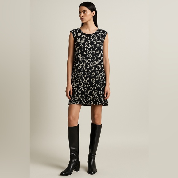MM6 Maison Martin Margiela Dresses & Skirts - MM6 Maison Martin Margiela Paris Abstract Print Dress – Made in Italy